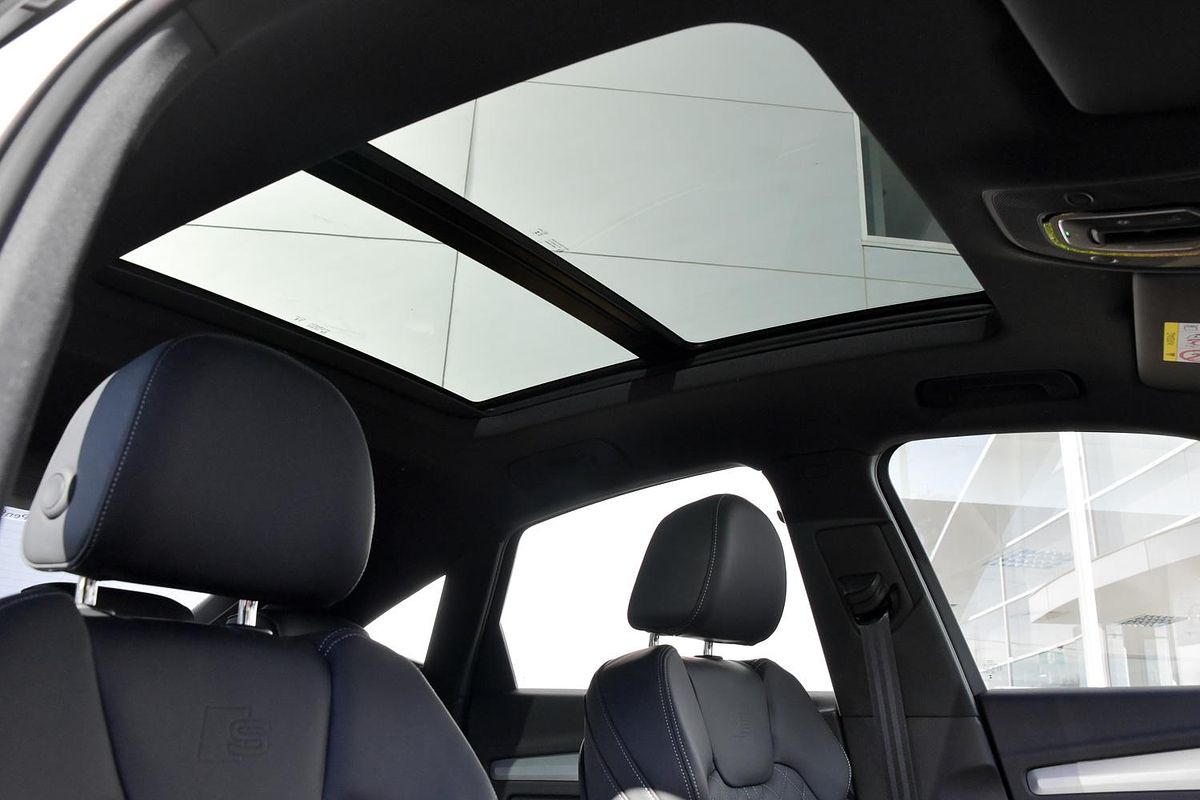 2024 Audi Q5 45 TFSI S Line FY
