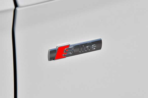 2024 Audi Q5 45 TFSI S Line FY