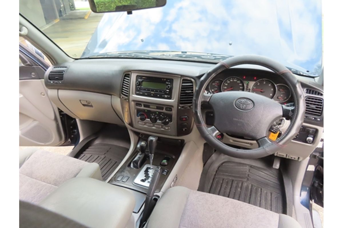 2004 Toyota Landcruiser GXL HDJ100R