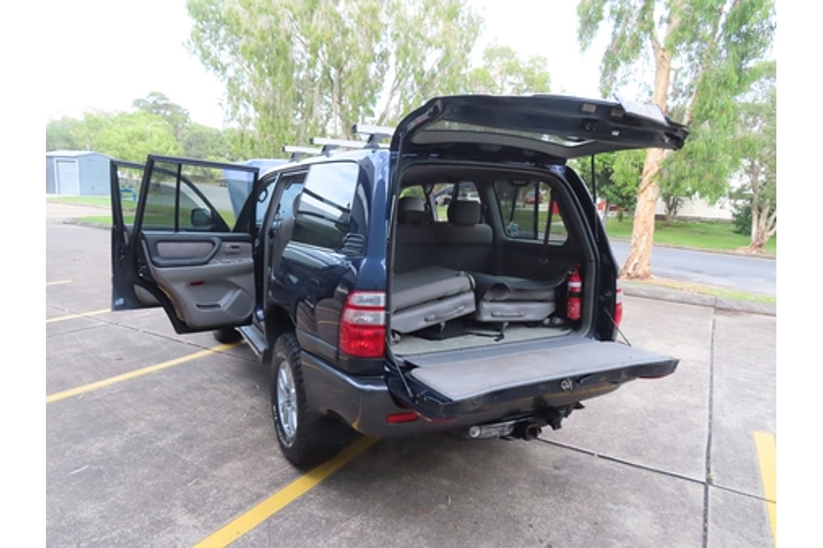 2004 Toyota Landcruiser GXL HDJ100R