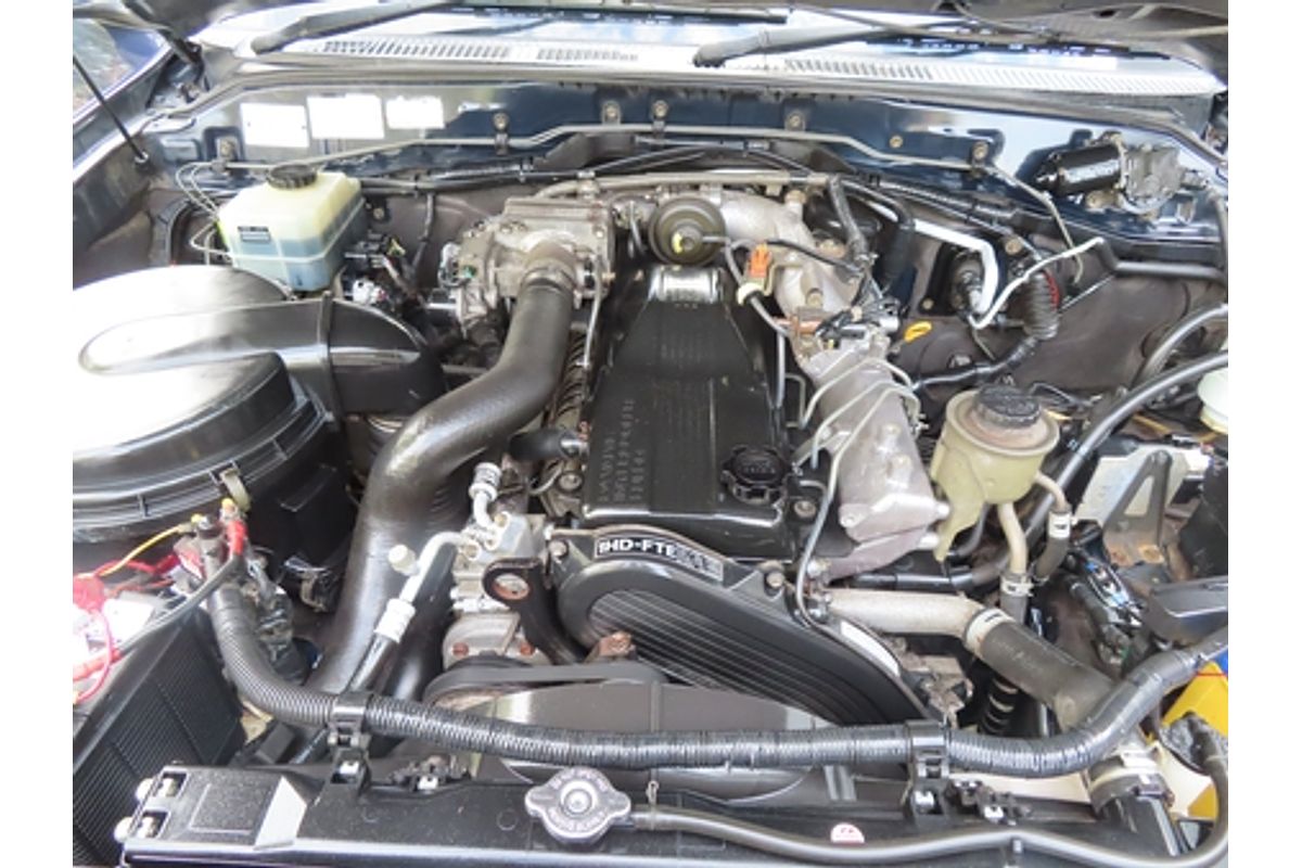2004 Toyota Landcruiser GXL HDJ100R