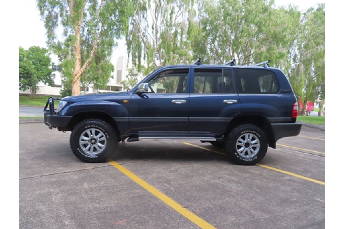 2004 Toyota Landcruiser GXL HDJ100R