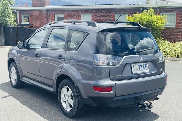 2011 Mitsubishi OUTLANDER XLS Luxury ZH