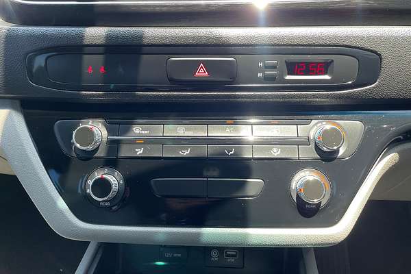 2019 Kia Carnival S YP