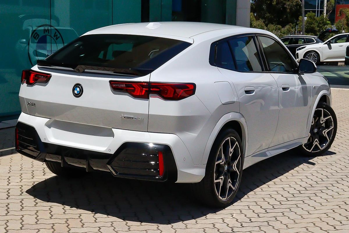 2024 BMW X2 xDrive20i M Sport U10