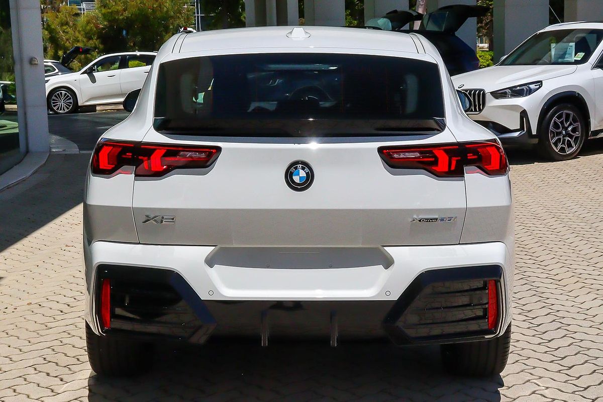 2024 BMW X2 xDrive20i M Sport U10