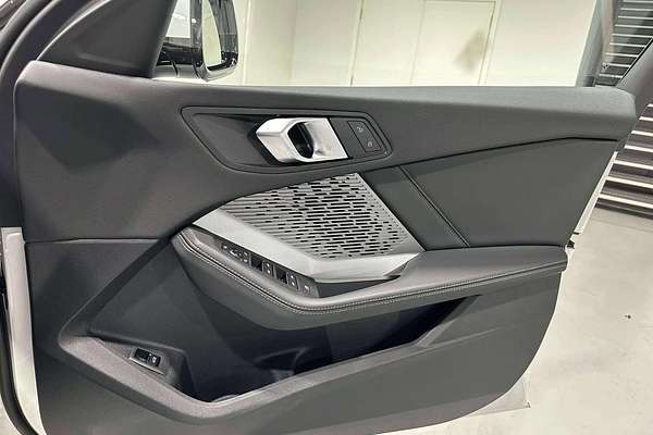 2024 BMW 1 Series 118 M Sport F70