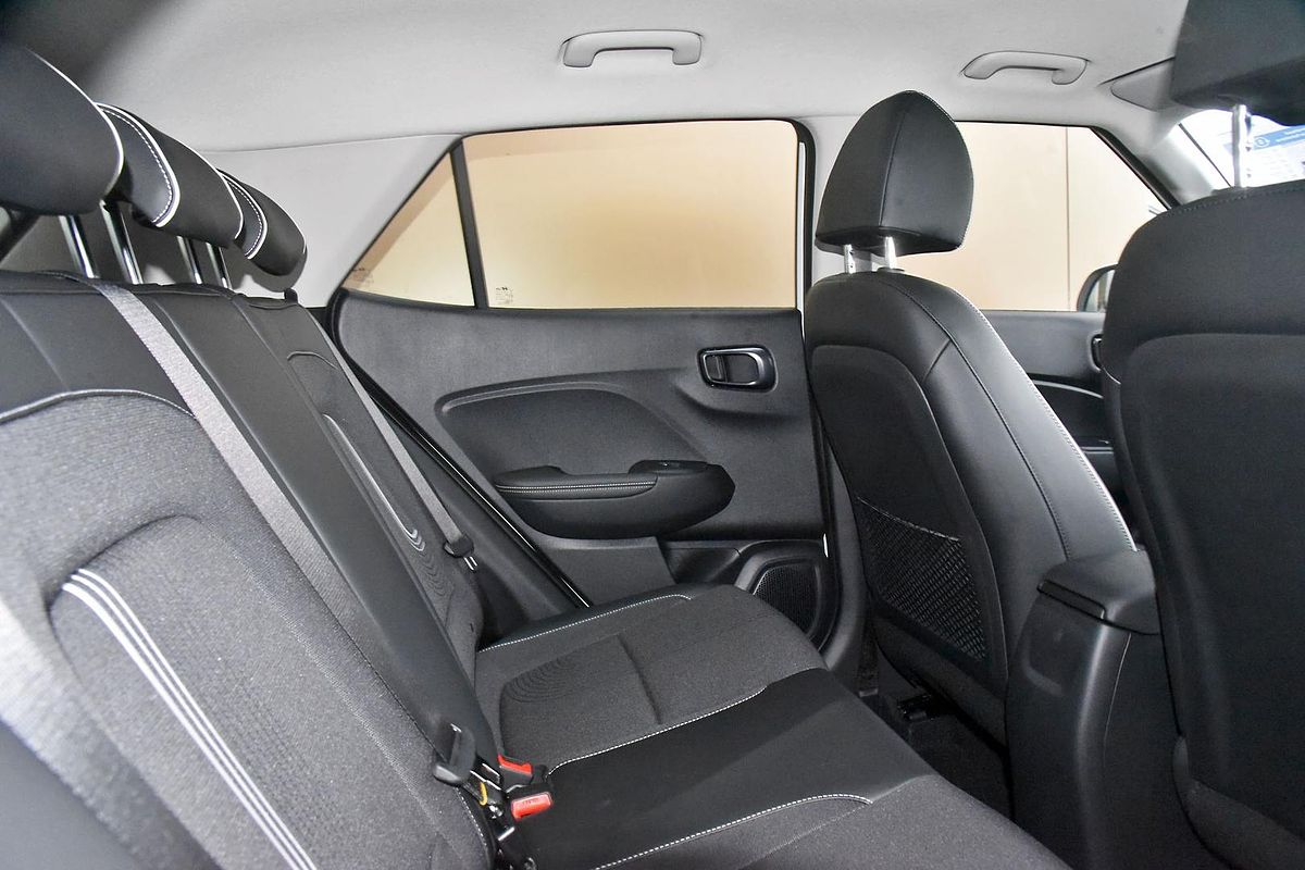 2024 Hyundai Venue Active QX.V5