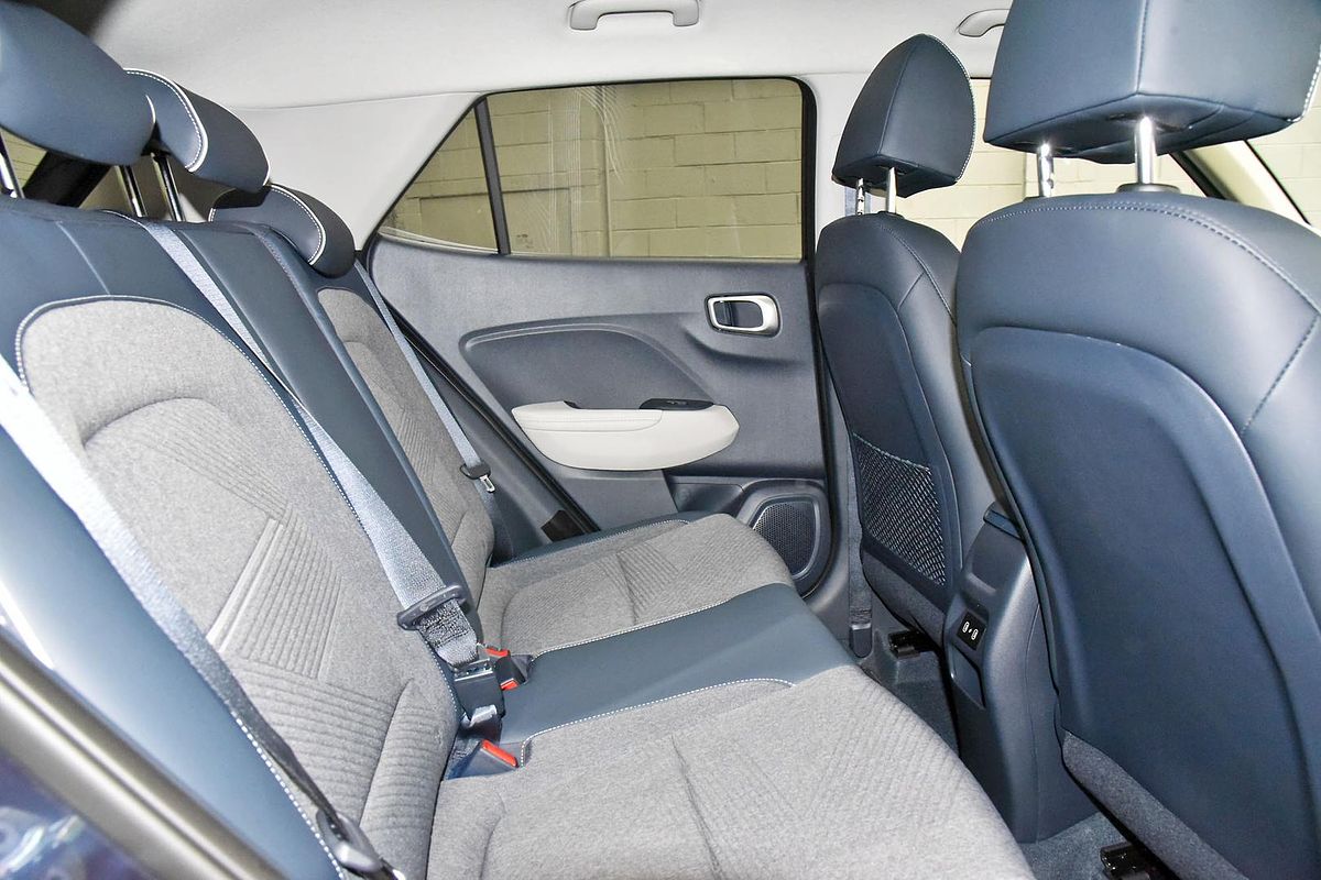 2024 Hyundai Venue Elite QX.V5