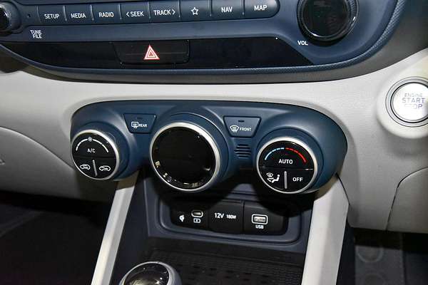 2024 Hyundai Venue Elite QX.V5