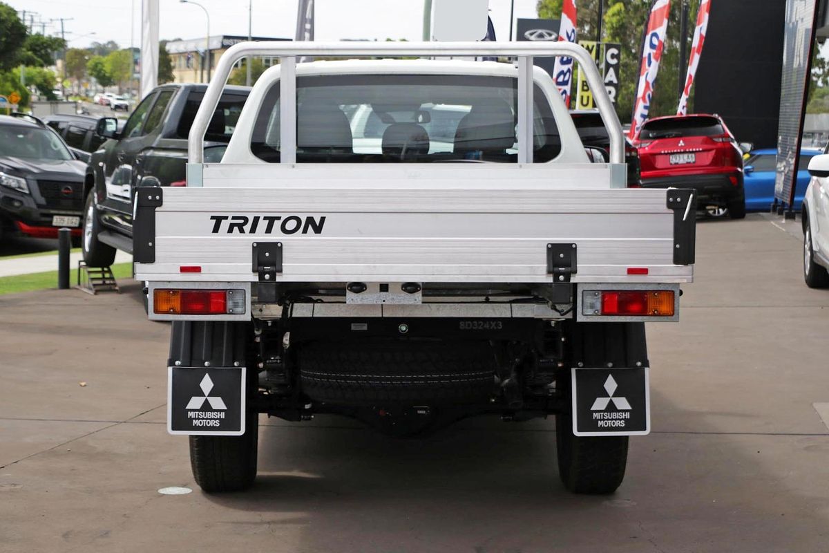 2023 Mitsubishi Triton GLX MR 4X4