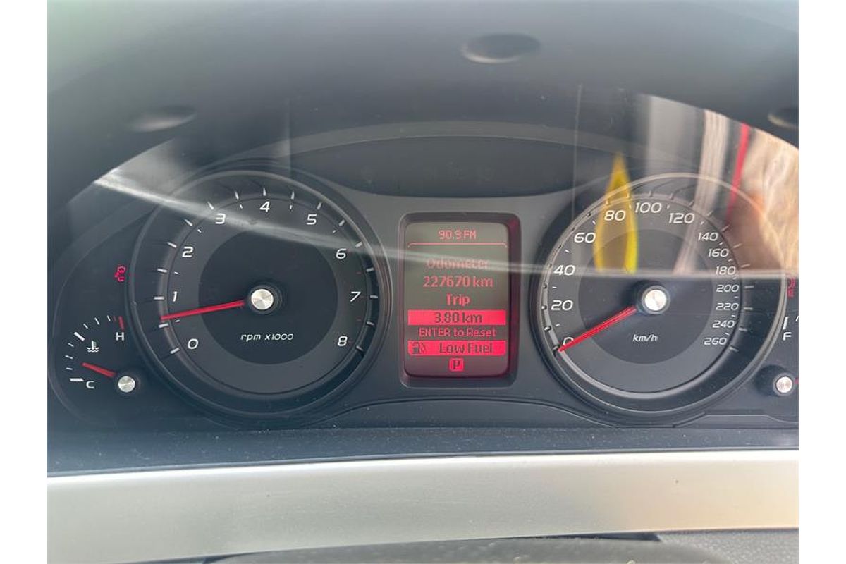 2011 Holden COMMODORE SV6 VE II MY12