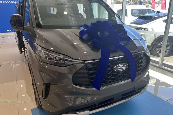 2024 Ford Tourneo Active AV