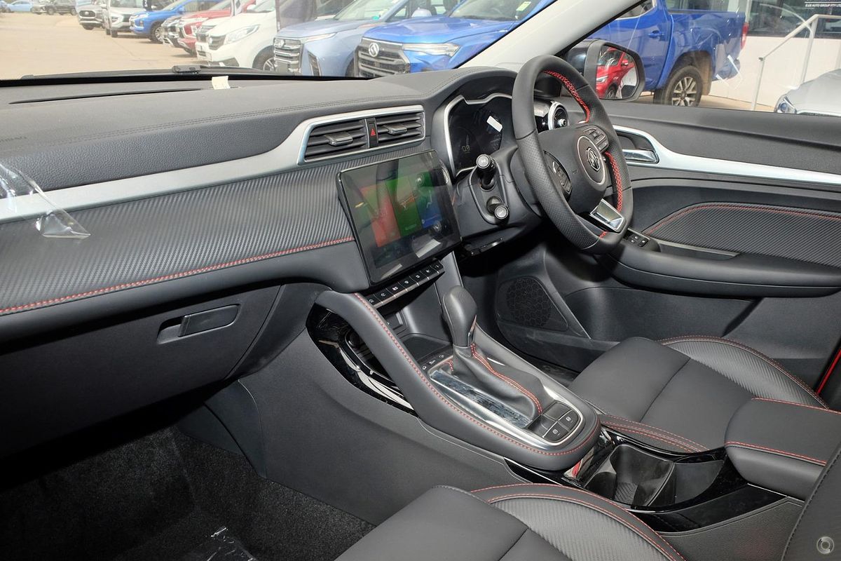 2024 MG ZST Essence 2WD