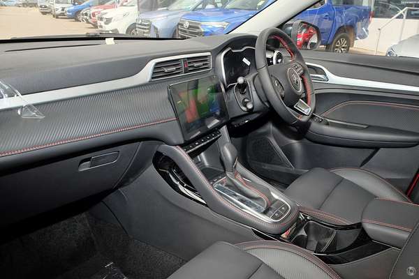 2024 MG ZST Essence 2WD