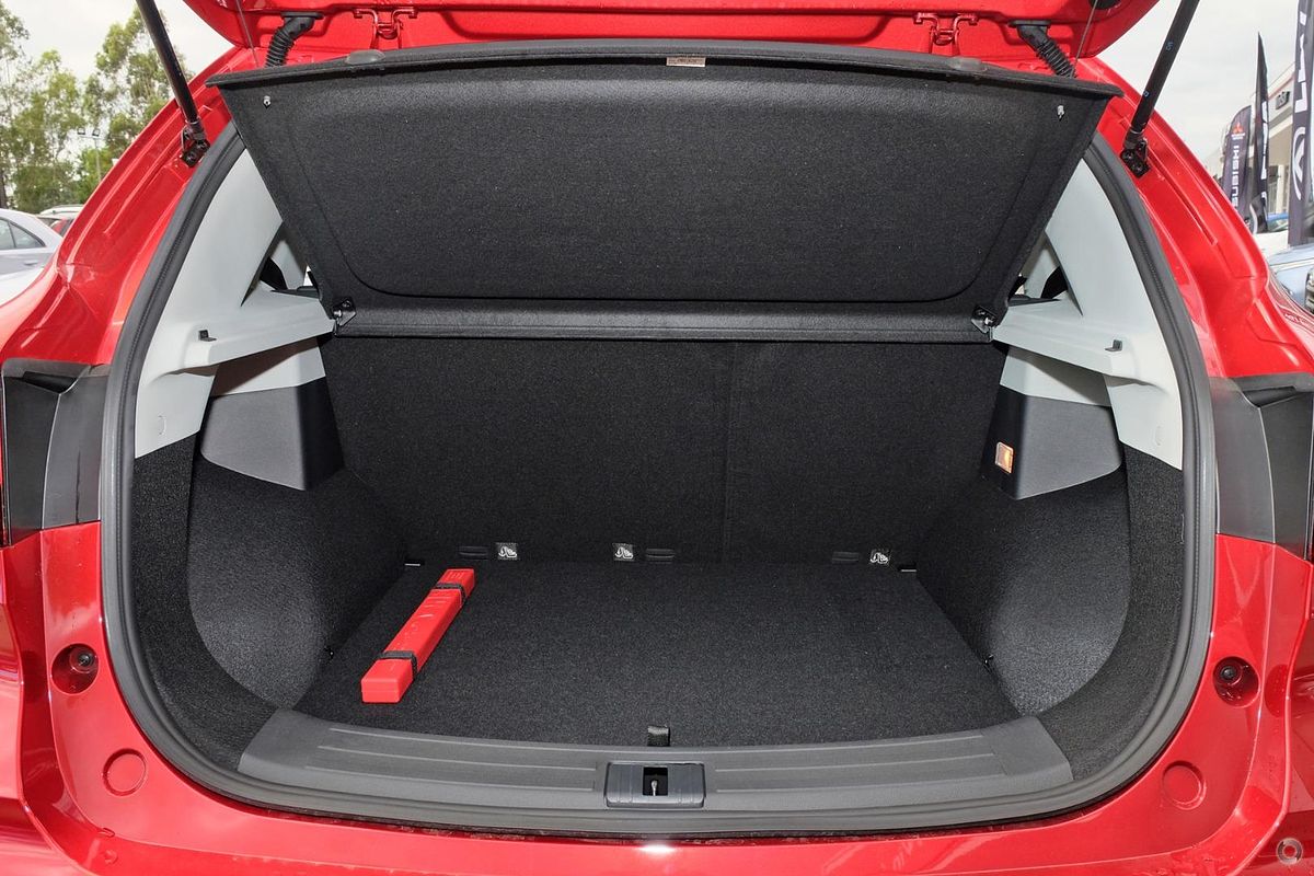 2024 MG ZST Essence 2WD