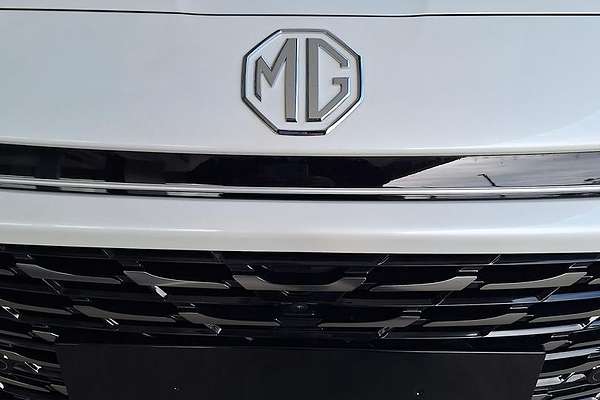 2024 MG HS Essence AS33 2WD