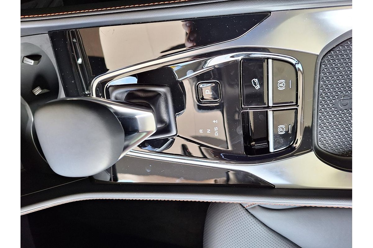 2024 MG HS Vibe AS33 2WD