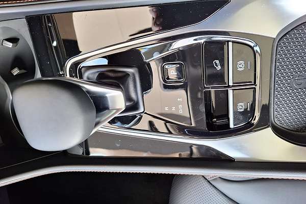 2024 MG HS Essence AS33 2WD