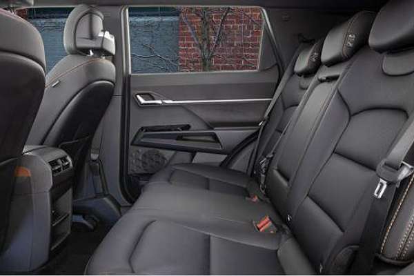 2025 KGM SsangYong Torres Ultimate J116 AWD