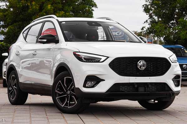 2024 MG ZST Essence 2WD