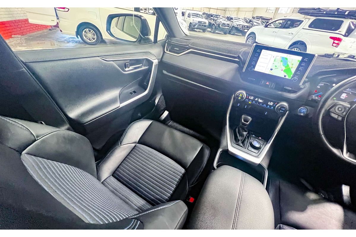 2021 Toyota RAV4 XSE AXAH54R