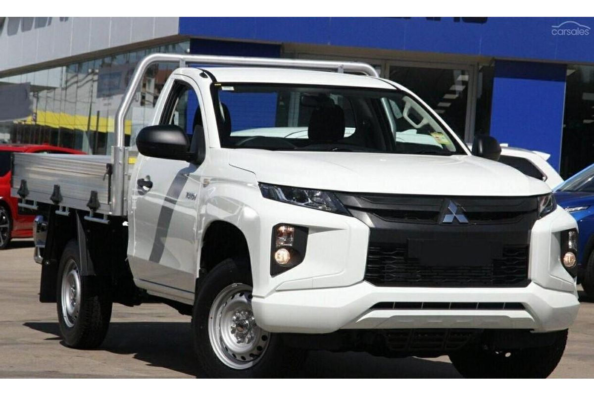 2023 Mitsubishi Triton GLX MR 4X4