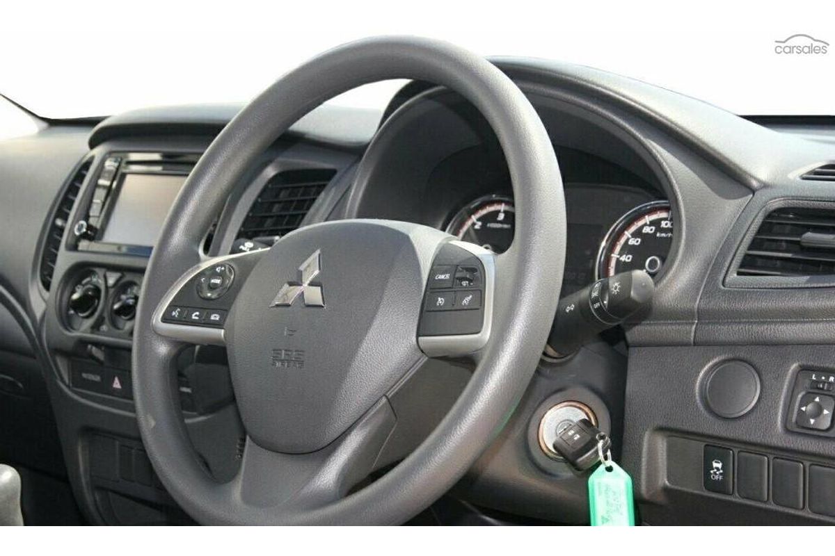 2023 Mitsubishi Triton GLX MR 4X4