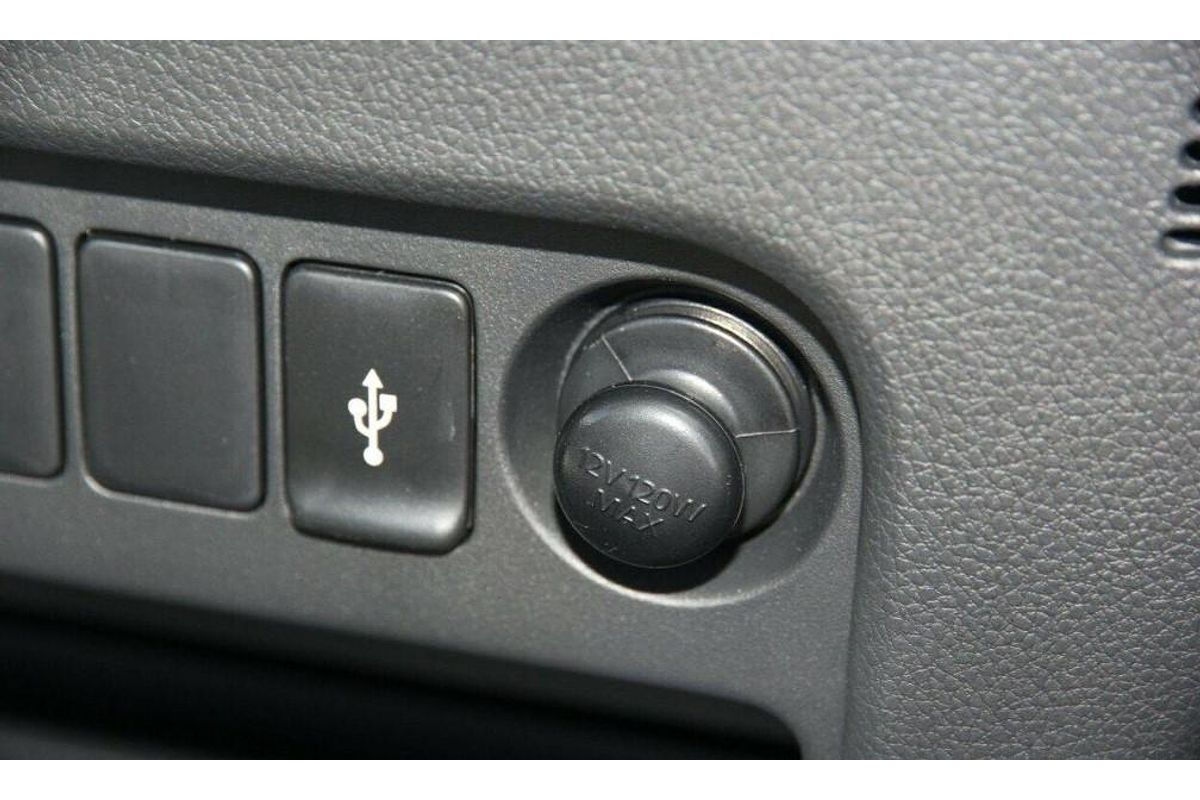 2023 Mitsubishi Triton GLX MR 4X4