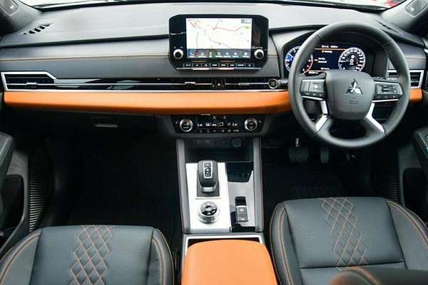 2024 Mitsubishi Outlander Exceed Tourer ZM AWD