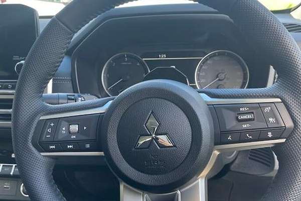 2024 Mitsubishi Triton GLS MV 4X4