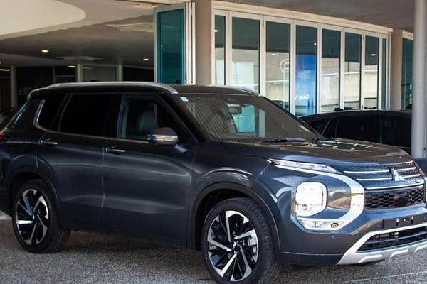 2024 Mitsubishi Outlander Exceed Tourer ZM AWD