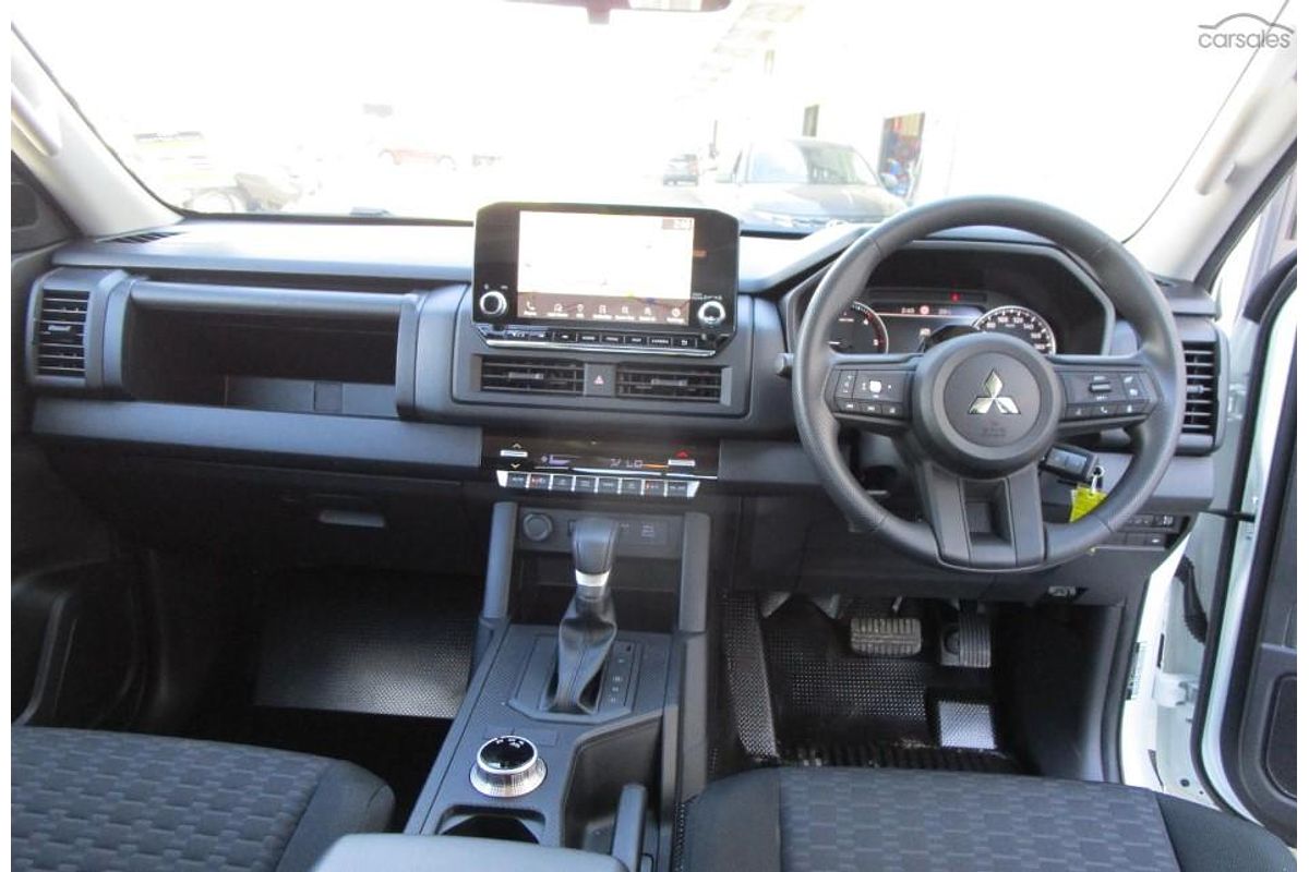 2024 Mitsubishi Triton GLX MV 4X4