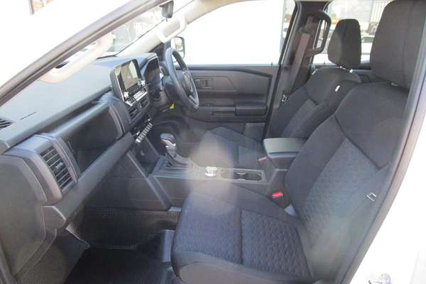2024 Mitsubishi Triton GLX MV 4X4