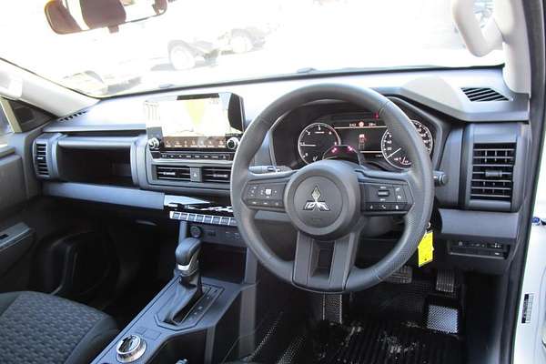 2024 Mitsubishi Triton GLX MV 4X4