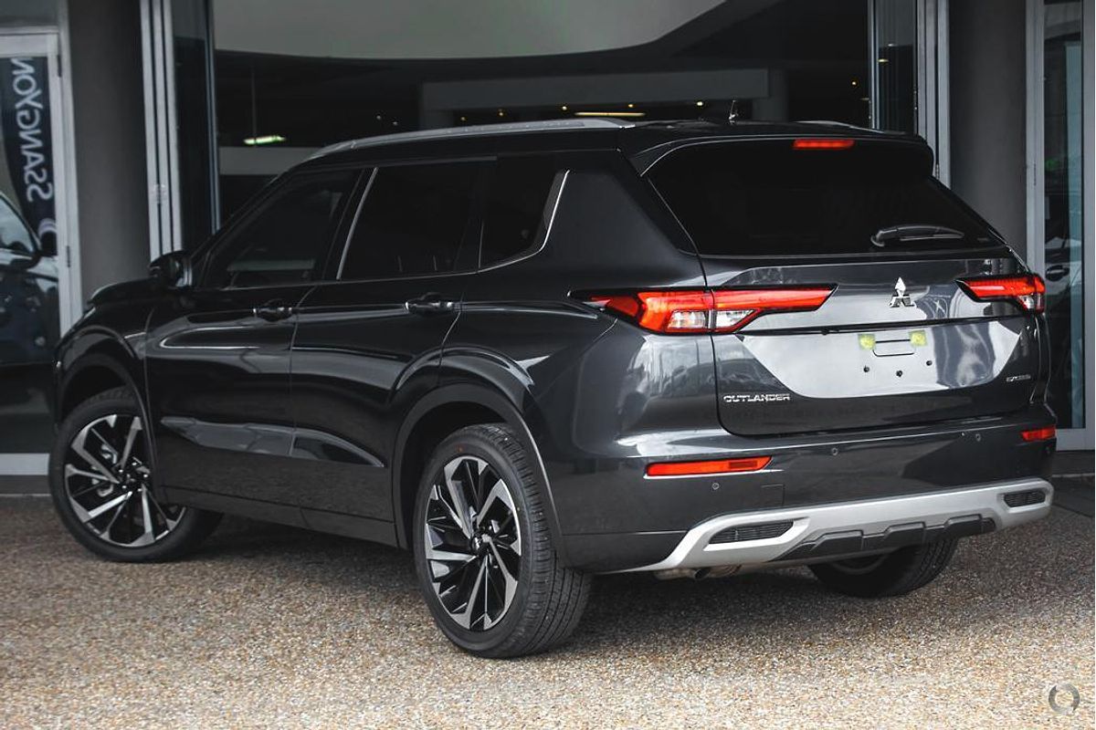 2024 Mitsubishi Outlander Exceed Tourer ZM AWD
