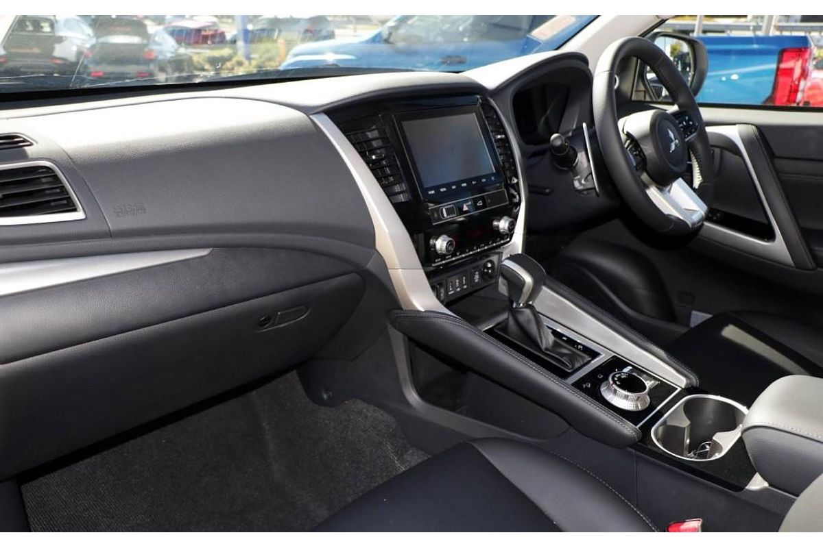 2024 Mitsubishi Pajero Sport Exceed QG 4X4