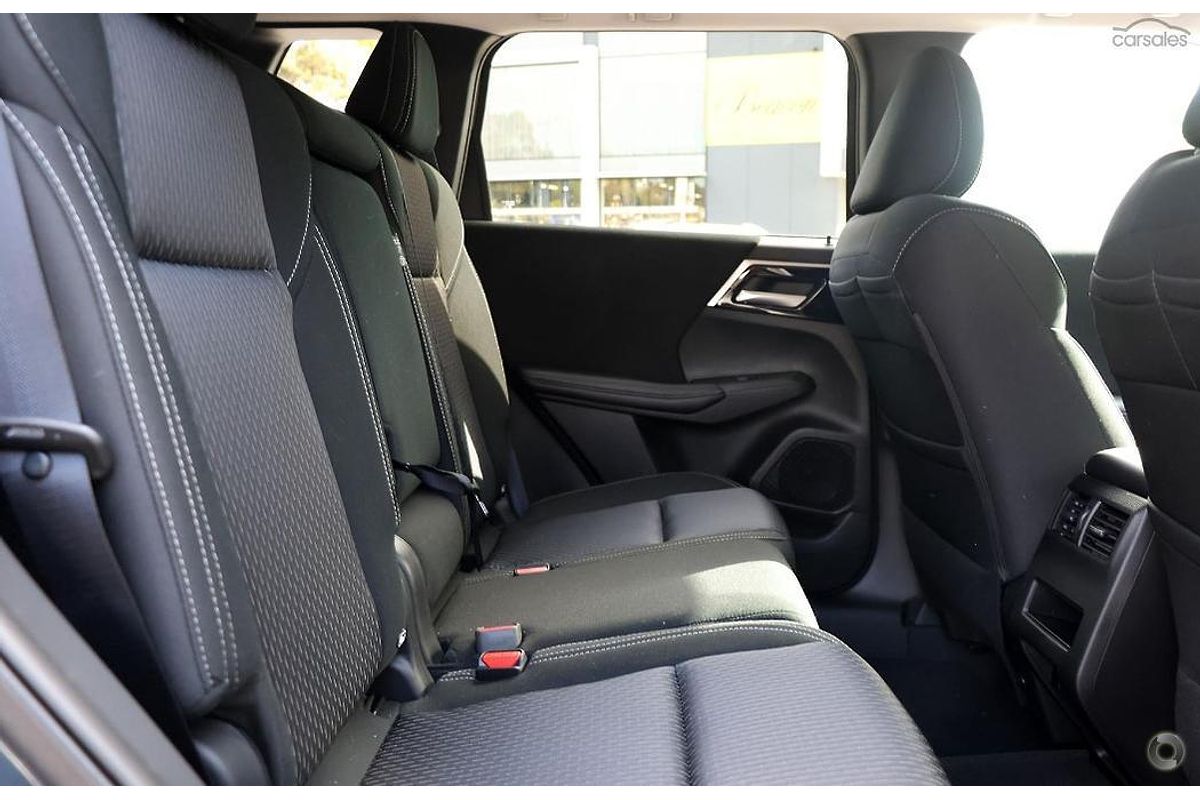 2024 Mitsubishi Outlander LS ZM AWD