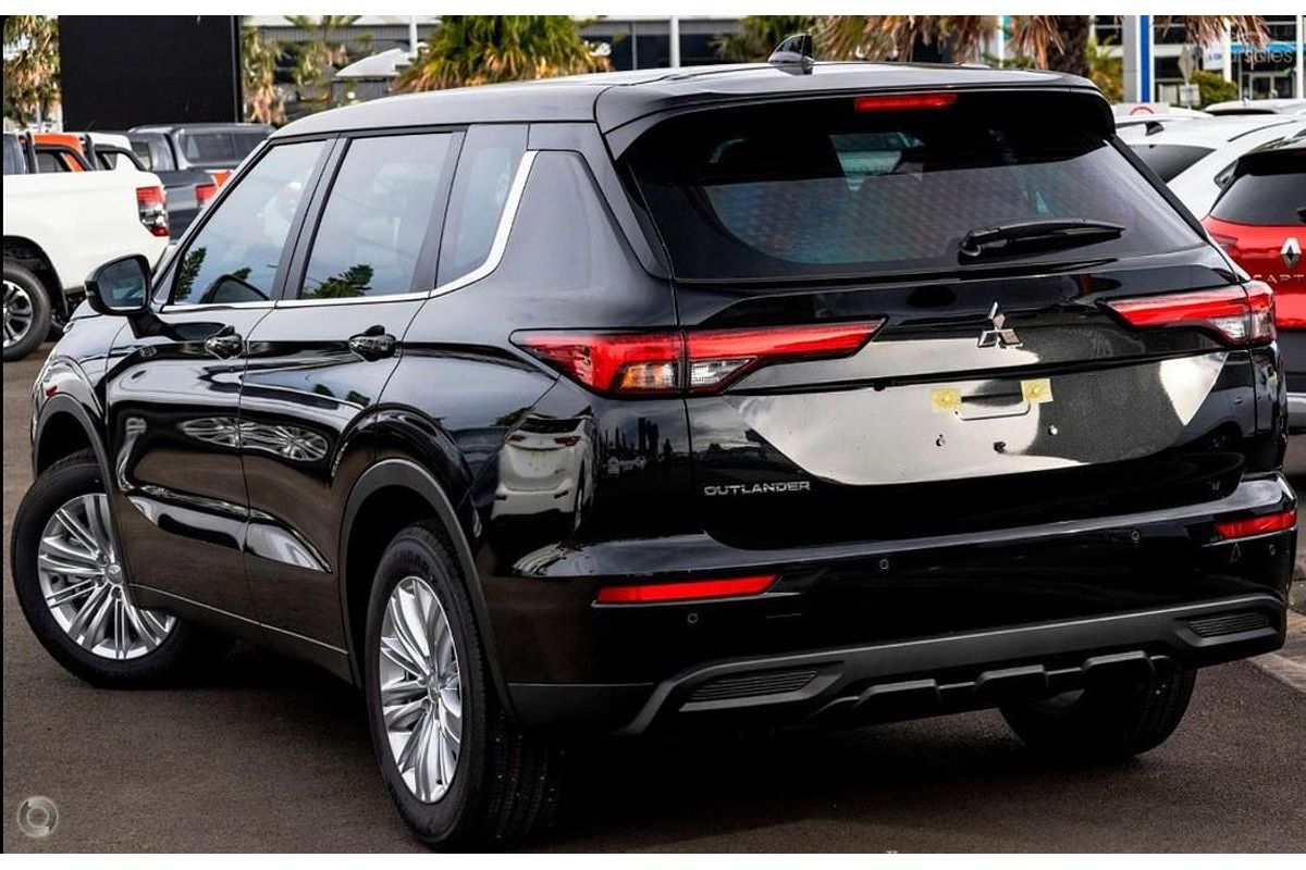 2024 Mitsubishi Outlander ES ZM 2WD