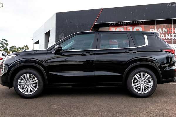 2024 Mitsubishi Outlander ES ZM 2WD