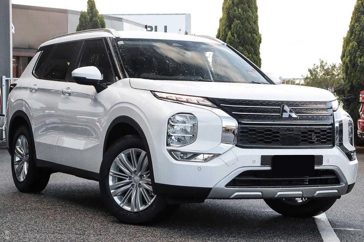 2024 Mitsubishi Outlander LS ZM 2WD