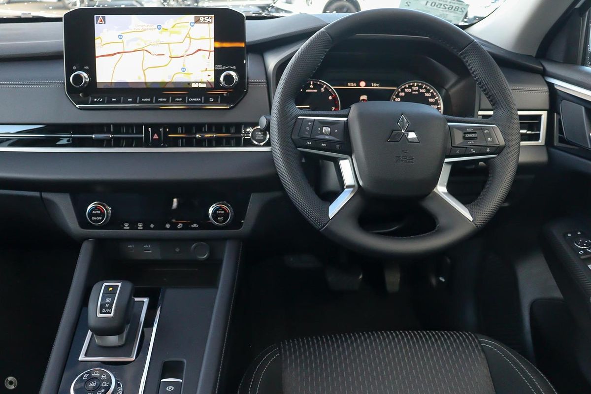2024 Mitsubishi Outlander LS ZM 2WD