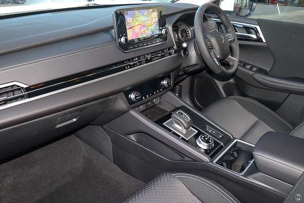 2024 Mitsubishi Outlander LS ZM AWD