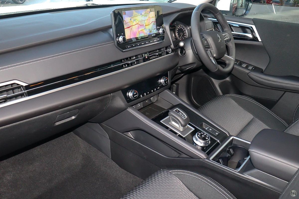 2024 Mitsubishi Outlander LS ZM 2WD