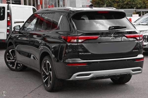 2024 Mitsubishi Outlander Exceed ZM AWD