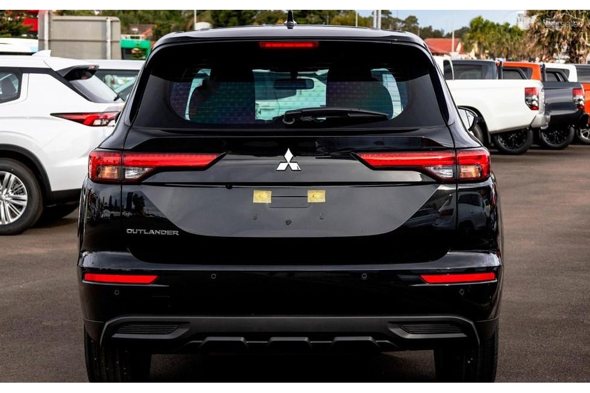 2024 Mitsubishi Outlander ES ZM 2WD