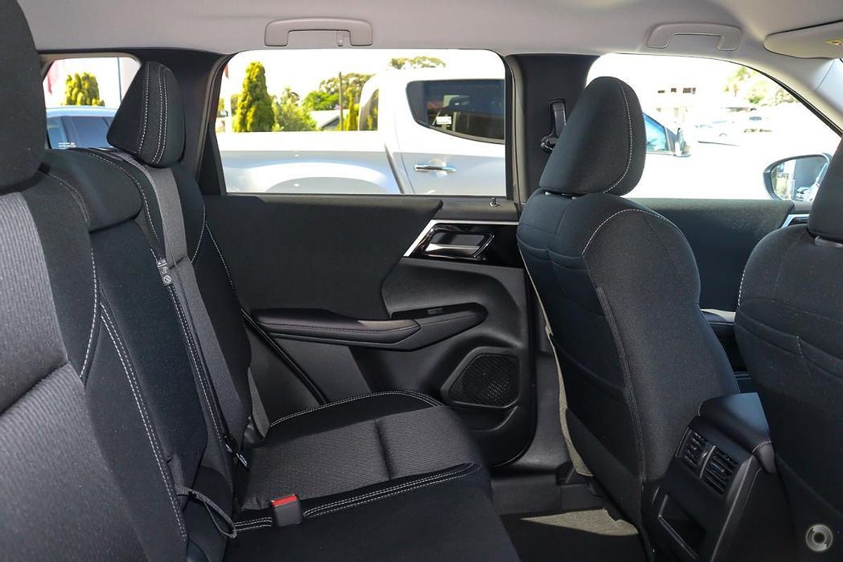 2024 Mitsubishi Outlander LS ZM 2WD