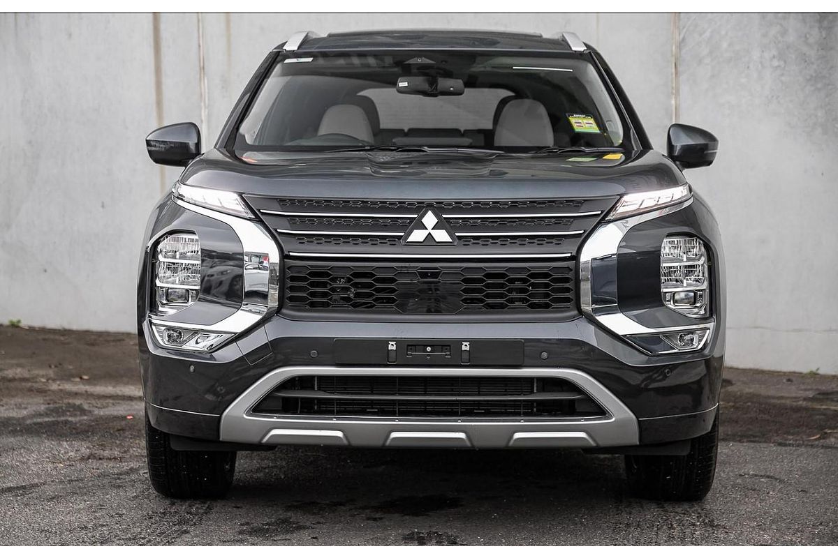 2024 Mitsubishi Outlander Exceed ZM AWD