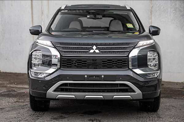 2024 Mitsubishi Outlander Exceed ZM AWD