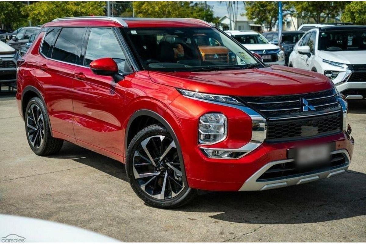 2024 Mitsubishi Outlander Exceed ZM AWD